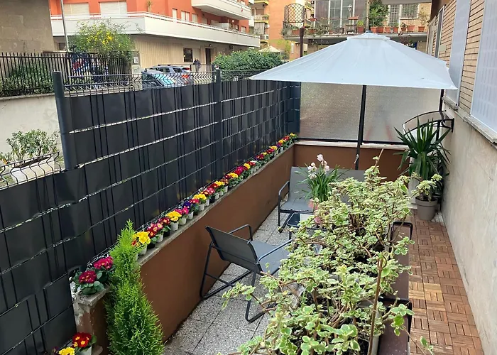 Le Rondini in giardino